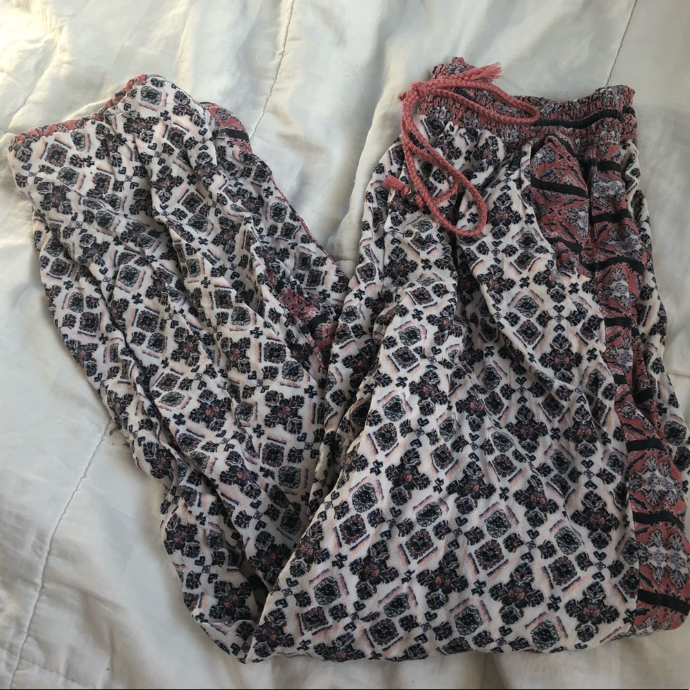 american eagle trendy tribal pants